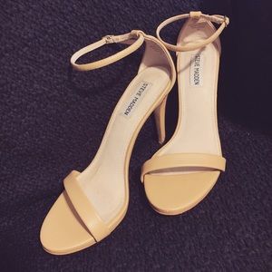 Nude high heel. Steve Madden. Size 9.